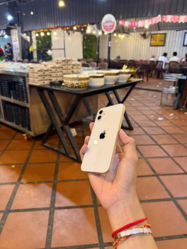 iPhone 12 128GB សានុំសុីនណែន ទើបកាត់ តម្លៃ 170$