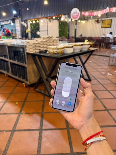 iPhone 12 128GB សានុំសុីនណែន ទើបកាត់ តម្លៃ 170$