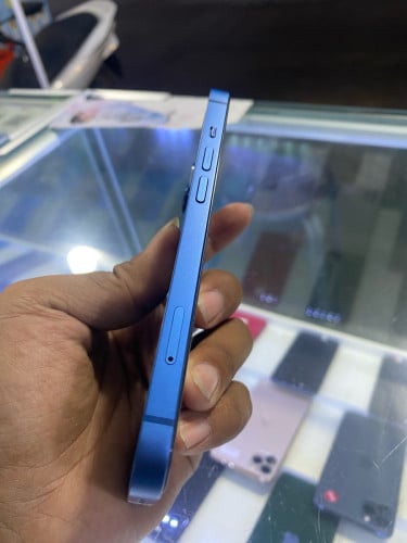 Iphone 13 128G zin all តួរស្អាត98% លក់245$ ចាប់អារម្មណ៍អាចមកមើលផ្ទាល់ រឺទាក់ទងមក  Telegram 069502527