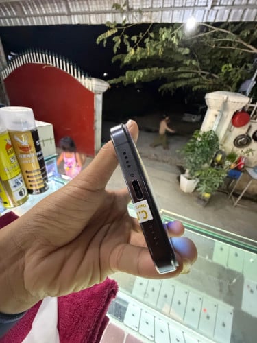IPhone 15 Pro Max CH/A សុីម2 256GB