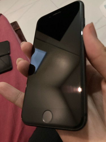 iphone 8ជាប់អាយឌីសុីនទាំងអស់