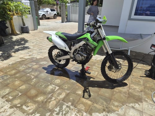 Kawasaki KX450F
