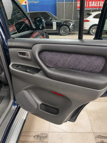 Land Cruiser 2002