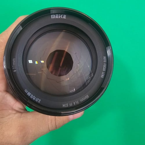 Len 85mm F1.4 L-mount Lumix S Full Frame Meike 349$ condition 97%