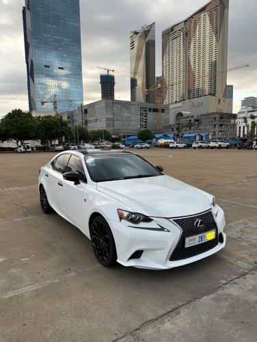 Lexus IS200T 2016 F-Sport ក្នុងឆឺរី🍒