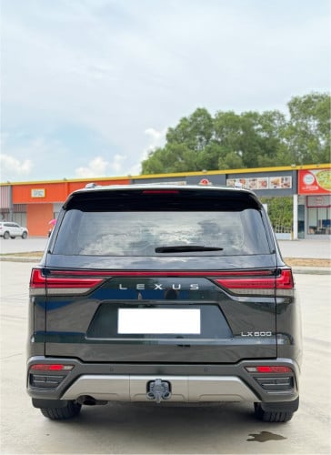 Lexus LX600 2023 VIP 4 Seats (Spec Arab, 9000km)