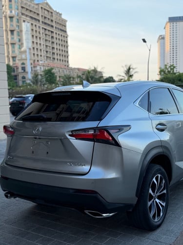LEXUS NX 200T Fsport ឆ្នាំ015 5បេតុង ក្នុងឈឺរី🍒