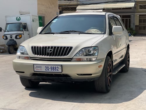 Lexus RX300 1999 ប៉ុង1