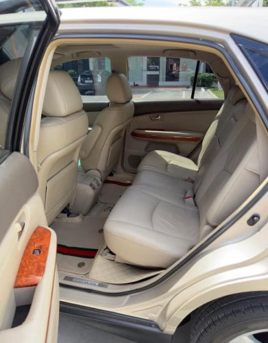 Lexus Rx330 ឆ្នាំ04 h/full ប៉ុង2 16900$