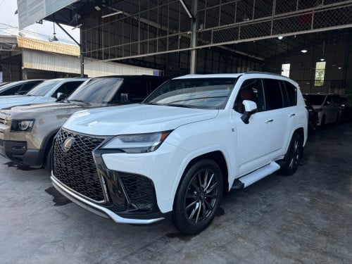Lx 600 F Sport 2022 Full Options ថ្នាំស្សុីន 100%