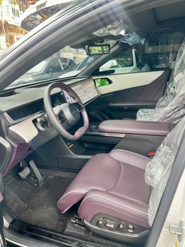 Mazda EZ60 2025 1200km 33xxx$ option 2 បិទស្គត់១ជុំ