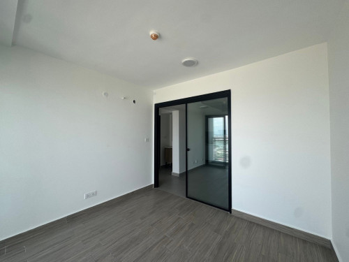 Mini 2Bedroom on high floor