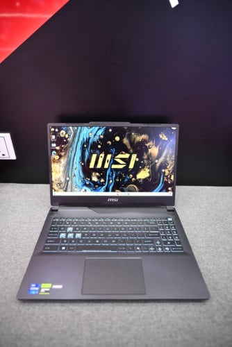 MSI CYBORG 15 BLACK EDITION Condition 99%