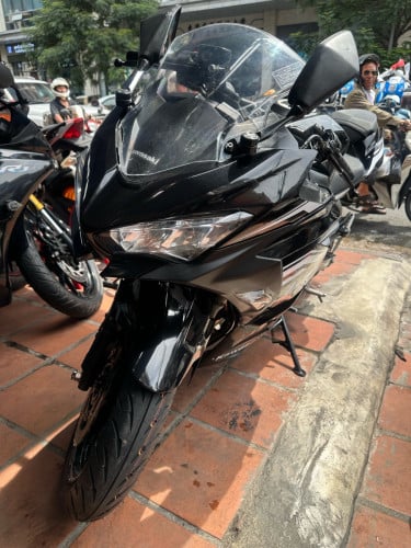 Ninja 400