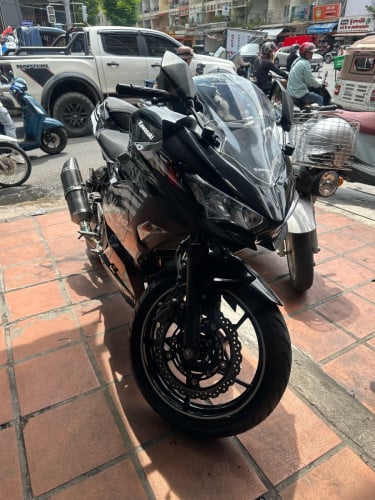 Ninja 400