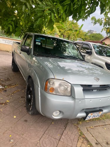 Nissan prontier 2001ម៉ាស៍ូត