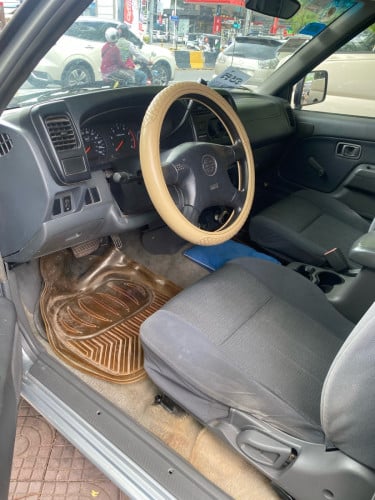 Nissan prontier 2001ម៉ាស៍ូត