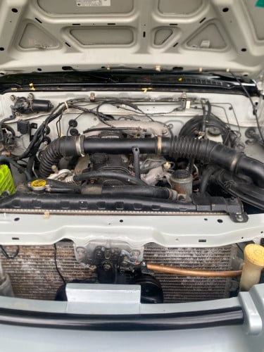 Nissan prontier 2001ម៉ាស៍ូត