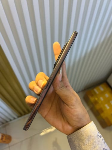 OPPO RENO 12 256G តម្លៃ259$😍✅