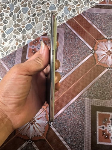 Oppo Reno 12 ram 16g memory 512g សានុំហ្សីន តួ 97%