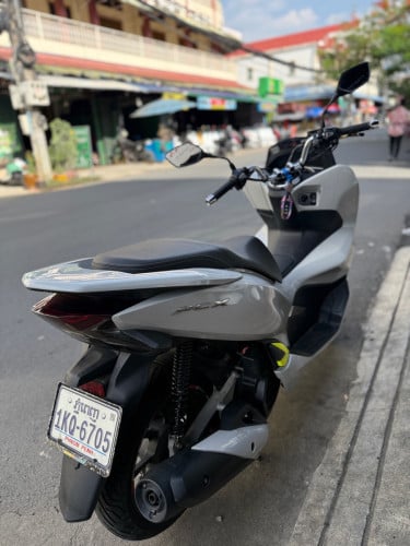 PCX 019 មួយទឹកស្លាកលេខ