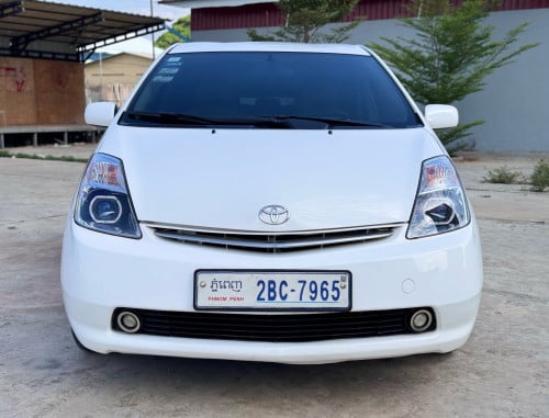 prius . 2005 -Half  full ឡានថ្មី