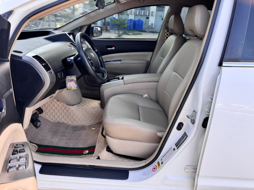 prius . 2005 -Half  full ឡានថ្មី