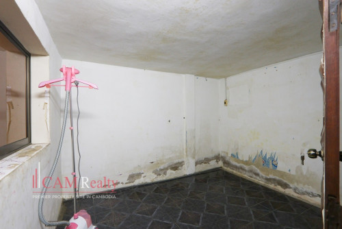 Retail Space For Rent in BKK1