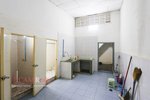 Retail Space For Rent in BKK1