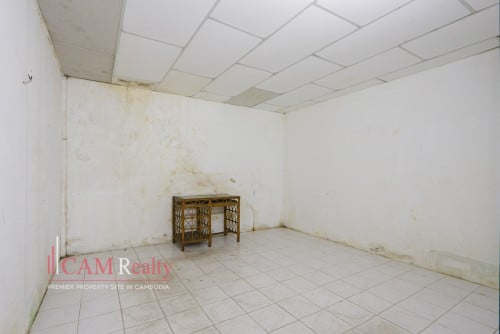 Retail Space For Rent in BKK1