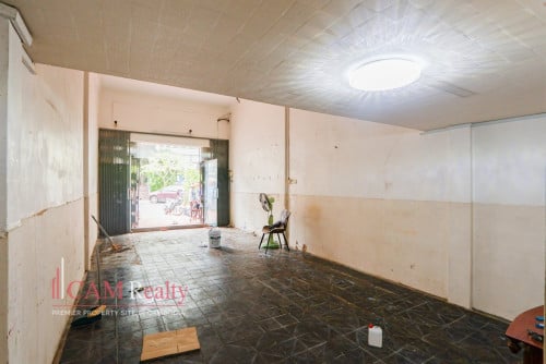 Retail Space For Rent in BKK1