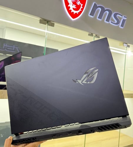 ROG Scar17/Ryzen9-5900H/16GB/M.2 512GB/RTX3070(8G)/17.3”(300hz)/RGB Light