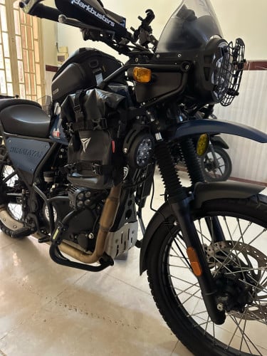 Royal Enfield Himalayan 411 ឆ្នាំផលិត 2023 ពណ៌ខៀវ