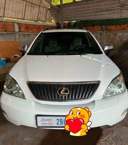 Rx330 ឆ្នាំ2004 ពាក់កណ្តាលFull ខាងក្នុងពណ៍លឿង ឡាននាក់ជិះផ្ទាល់