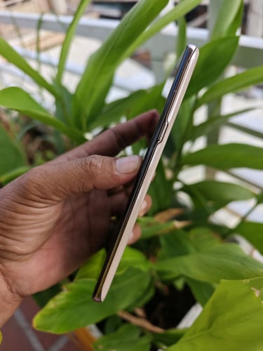 Samsung S10 5G 8g/256g_Korea(វៃដូរបាន)👉$145