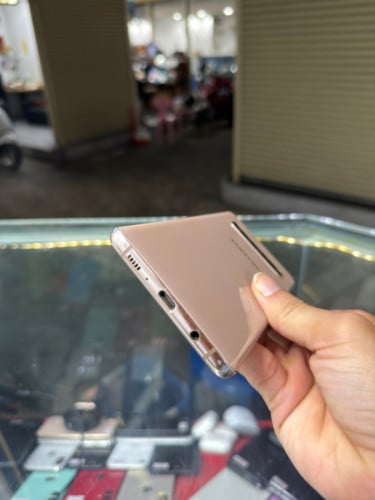 Samsung S10 5G Korea , Ram8GB HD256GB Phone Condition 90% , ដានអេក្រង់បន្តិច,  ម៉ាស៊ីនហ្ស៊ីន