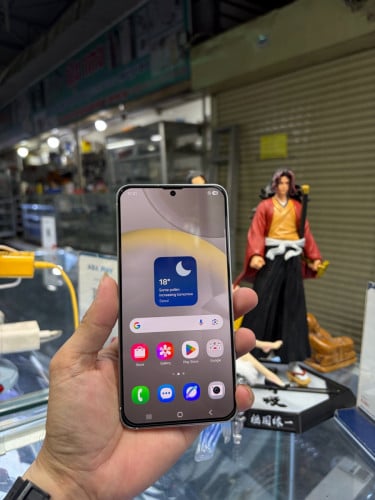 Samsung S24តូច 256G Ram8G Sim2 ESIM KHម៉ាសុីនសានុំស្រុីន