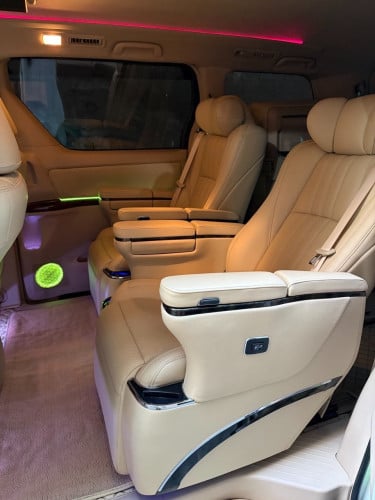 Sell Toyota Alphard 2009 upgrade head 2017