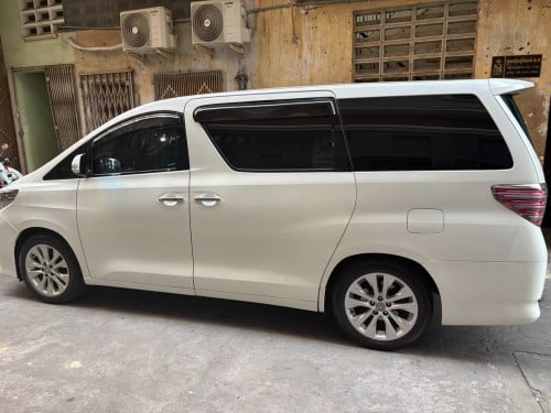 Sell Toyota Alphard 2009 upgrade head 2017