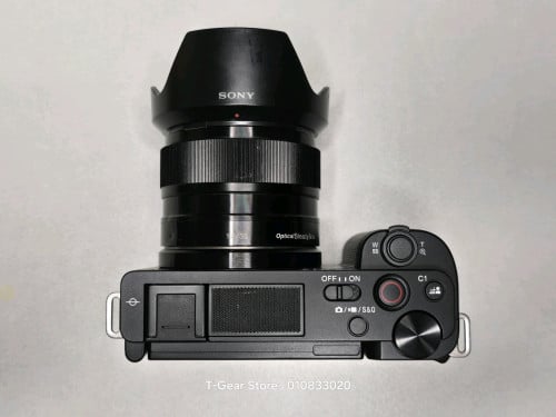 Sony ZV-E10 + Sony 35mm F1.8 OSS