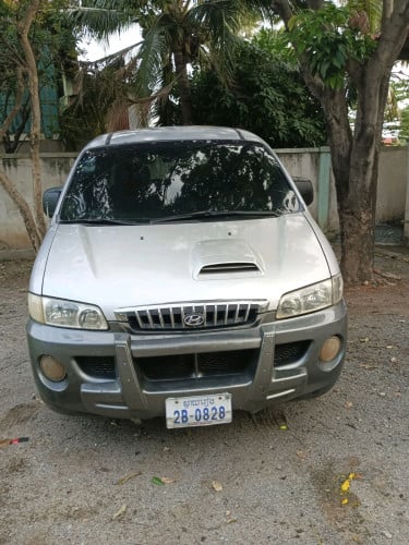 Starex.ឆ្នាំ02