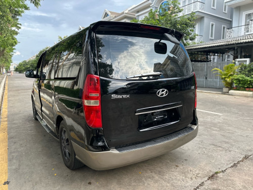 Starex 08 HVX ផ្លាកលេខ​ 2B ព្រះសុីហានុ