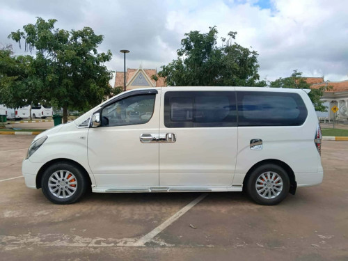 Starex CXV 2008