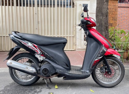 Suzuki step (125cc, year2008, 390$) have all documents