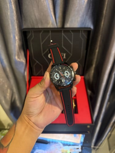 Tag HEUER Japan’s 43mm