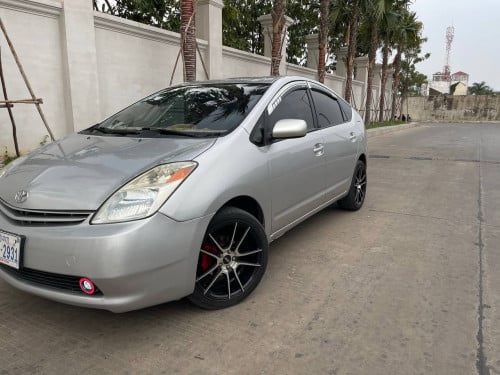 Today Prius ឆ្នាំ2005 ពាក់កណ្ដាល​ហ្វូល​ អាគុយ015មួយធុង​ជិះអេមសុីសាំងតិនណាស់