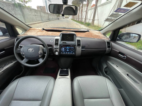 Today Prius ឆ្នាំ2005 ពាក់កណ្ដាល​ហ្វូល​ អាគុយ015មួយធុង​ជិះអេមសុីសាំងតិនណាស់