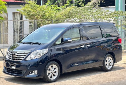 Toyota Alphard 2012