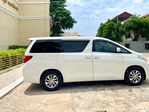 TOYOTA ALPHARD 2015 បួនម៉ាសុីនប៉ុងមួយប្រភេទឡានខ្លាញ់គោឆ្វេងហ្សុីនថ្នាំហ្សុីនមួយជុំ