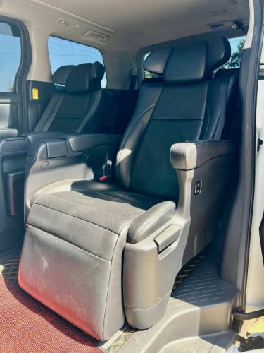 Toyota Alphard hybrid 2012 full option